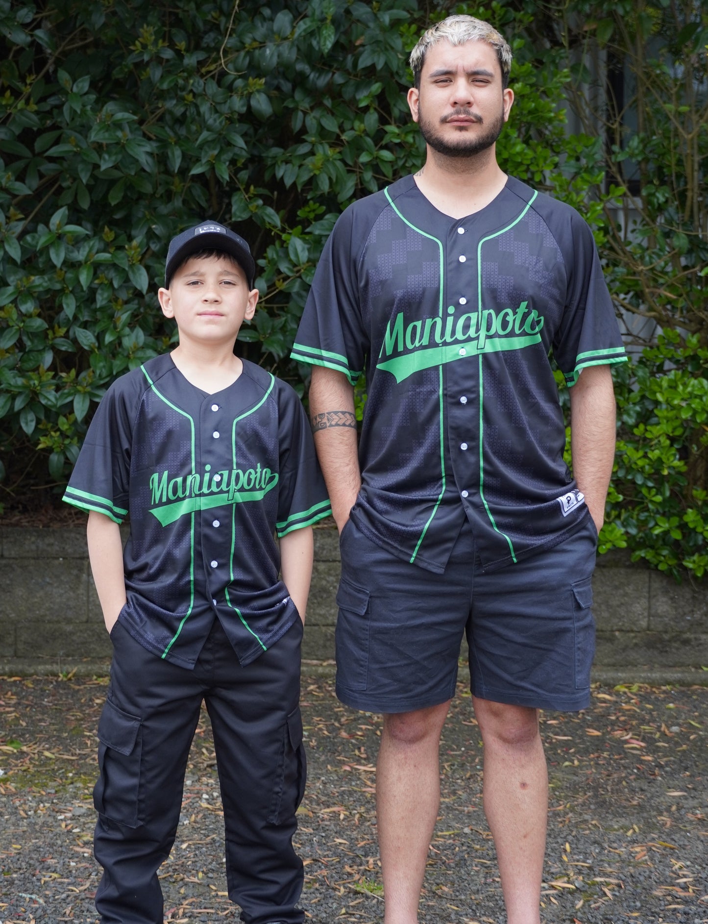 Maniapoto Baseball V-Neck Tee